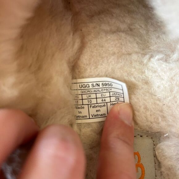 Ugg Tasman Slipper in Poppy Orange - Picture 4 of 4